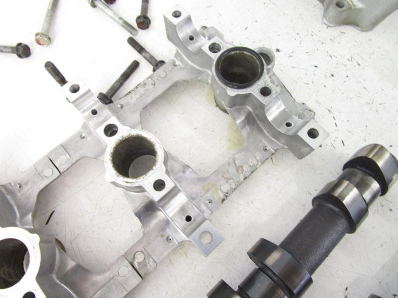 01 Kawasaki Ninja ZX7R P Cylinder Head 11008-1310 1996-2003